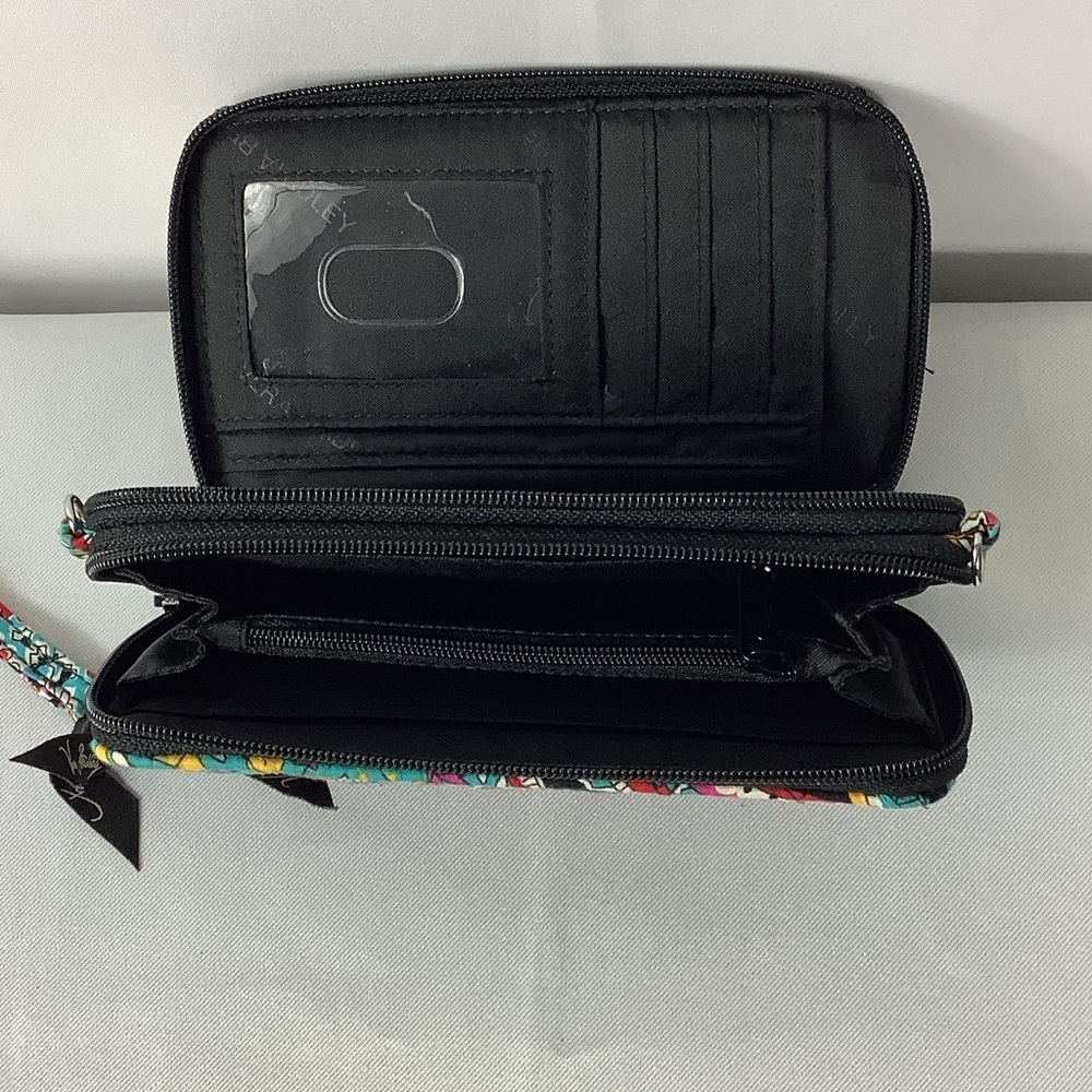 Vera Bradley All-In-One Zip Around Wallet - Picture 4 of 4